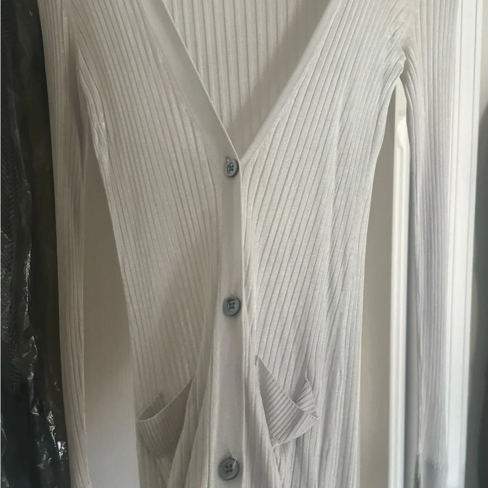 Banana Republic Women gray silk Long Knit ribbed Cardi Sweater buttons